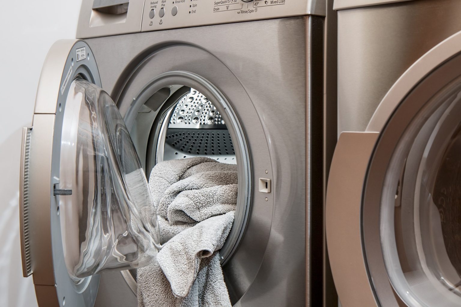 What’s the Difference Between Bio and Non Bio Laundry Detergent Love2Laundry