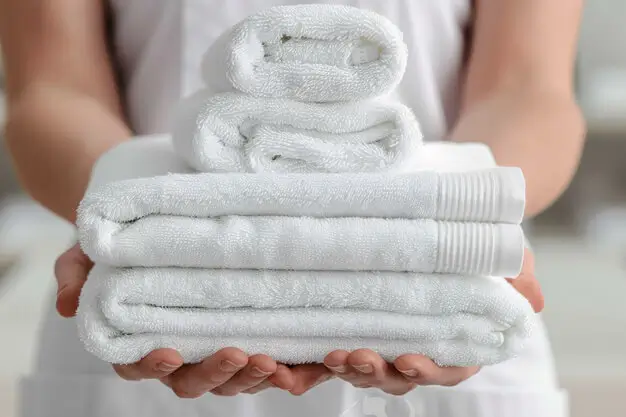 choose the right linens for easy airbnb laundry