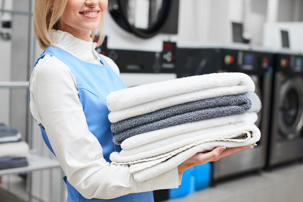 What Are the Benefits of an Online Laundry Service
